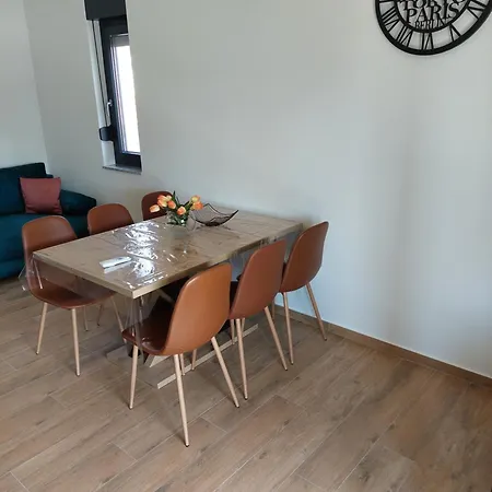 Karla Paklenica Apartment