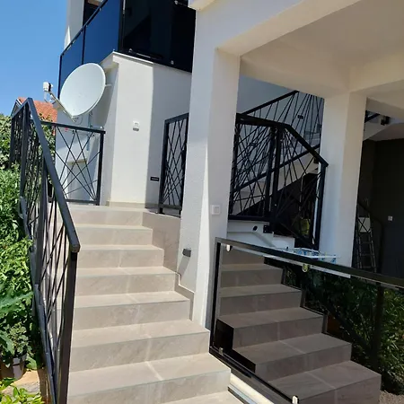 Apartment Karla Paklenica