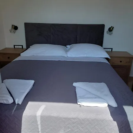 Apartment Karla Paklenica Starigrad Paklenica