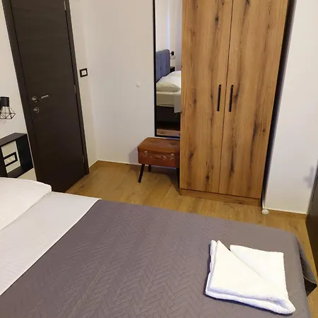 Karla Paklenica Apartment *